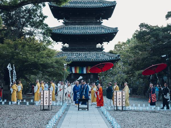 僧侶と山伏の進列