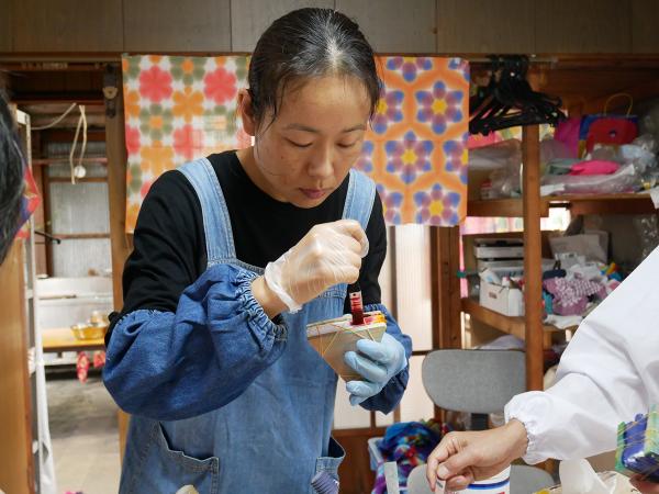 まり木綿の彩世界！冬の有松絞り手ぬぐい＆あずま袋作りツアー