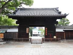 the Shogun’s City Highlight Tour with a Professional Interpreter Guide